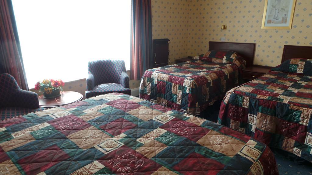 Roselawn Hotel Reading Kültér fotó